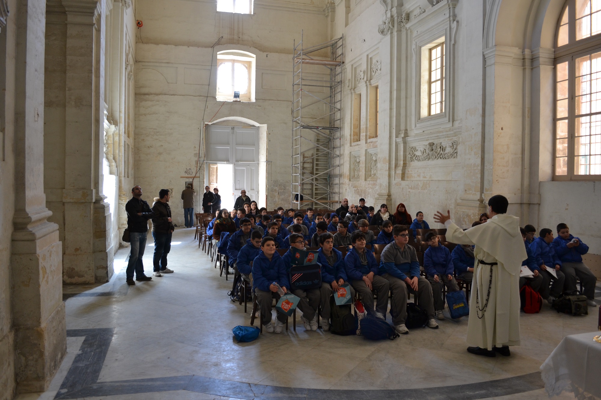 Valletta Tour - Inside the Church of St Mary Magdalene